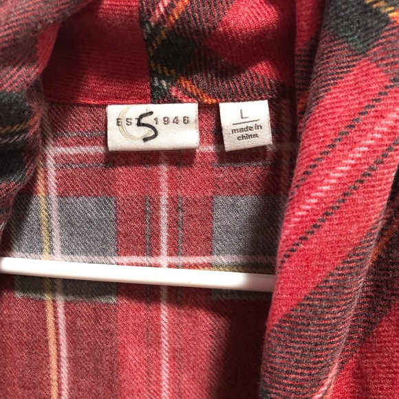 EST 1946 Red and Black Plaid Jacket Wrap - Picture 2 of 2